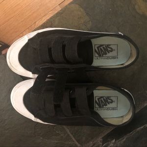 Like new vans Velcro prison issue